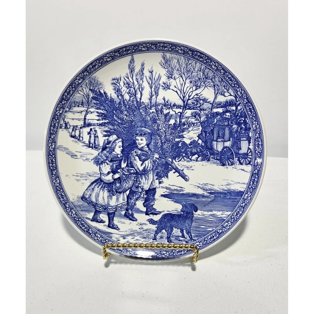 Spode Blue 1995 Annual Victorian Christmas Gathering Tree #1 8 3/8